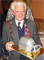 Dr. Zdenek Drahota received from his team an OROBOROS cake at his 80th birthday